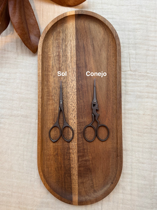 Tijeras de bordar estilo antiguo