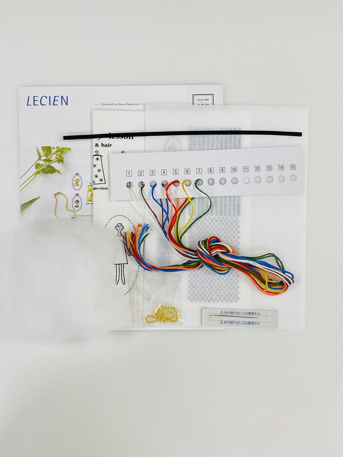 Cosmo Lecien 100 mujeres – Kit de bordado para crear charms