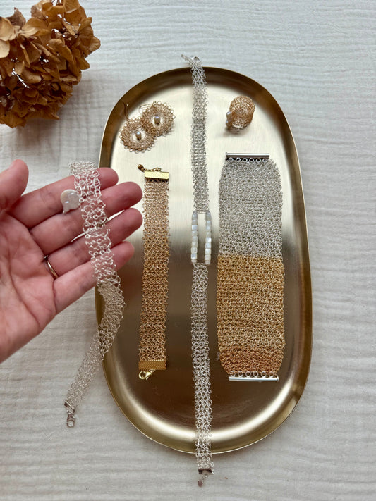 Taller de joyería tejida: crochet en punto plano con @bybelijoyas
